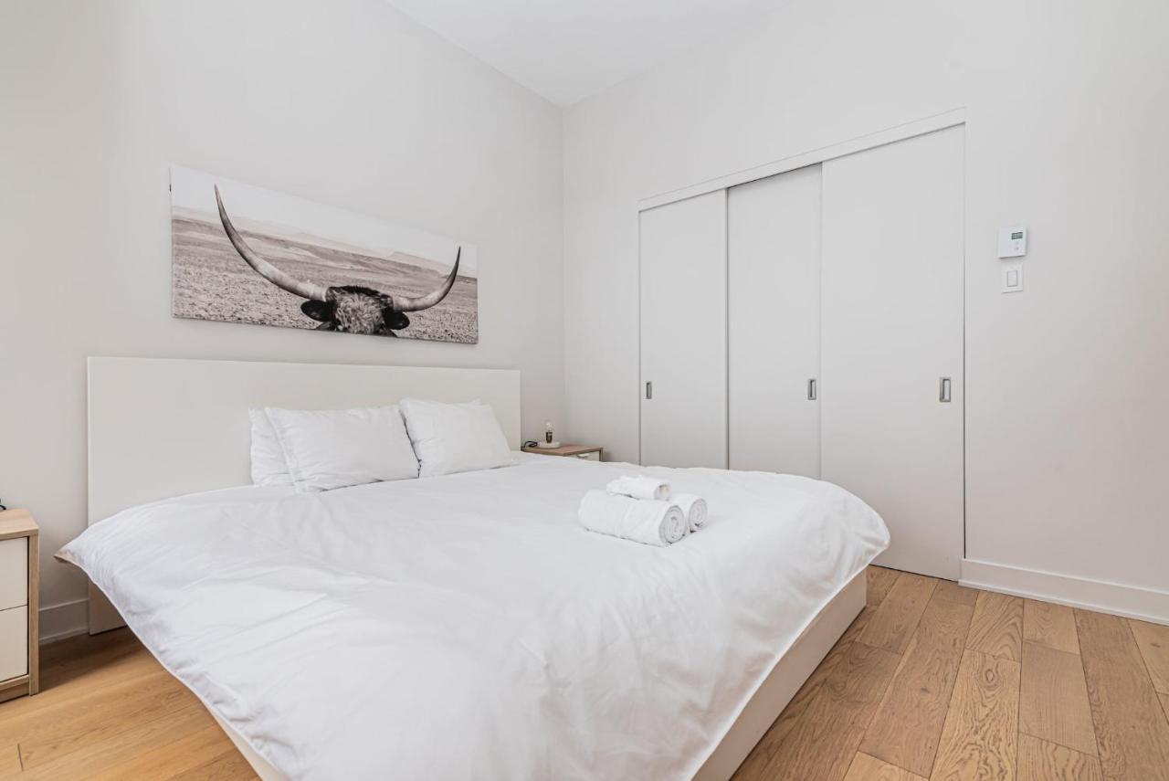 Cool And Clean Flat By Atwater Market By Den Stays Montréal Exterior foto
