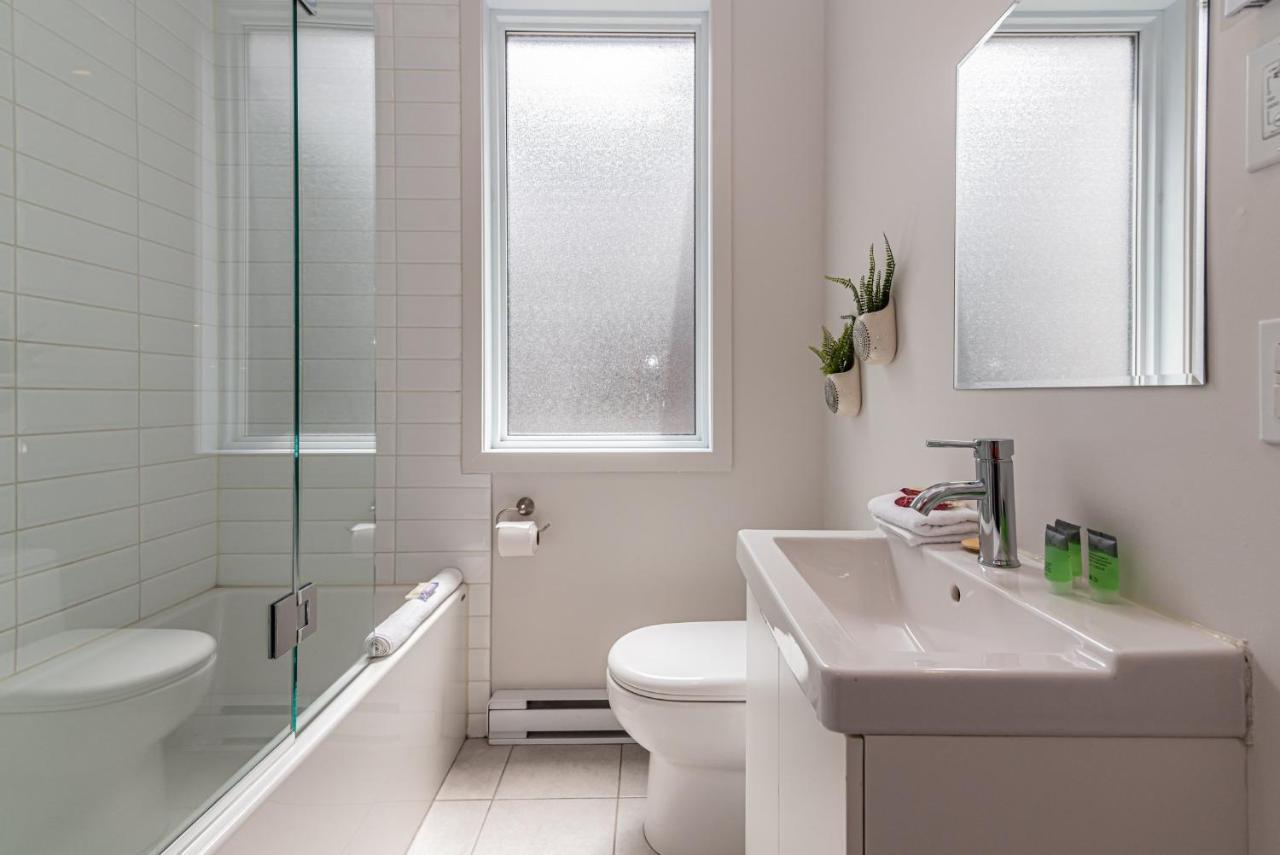 Cool And Clean Flat By Atwater Market By Den Stays Montréal Exterior foto